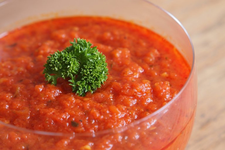 Salsa de tomate natural para canapés